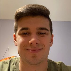 Meet your Posher, Alex